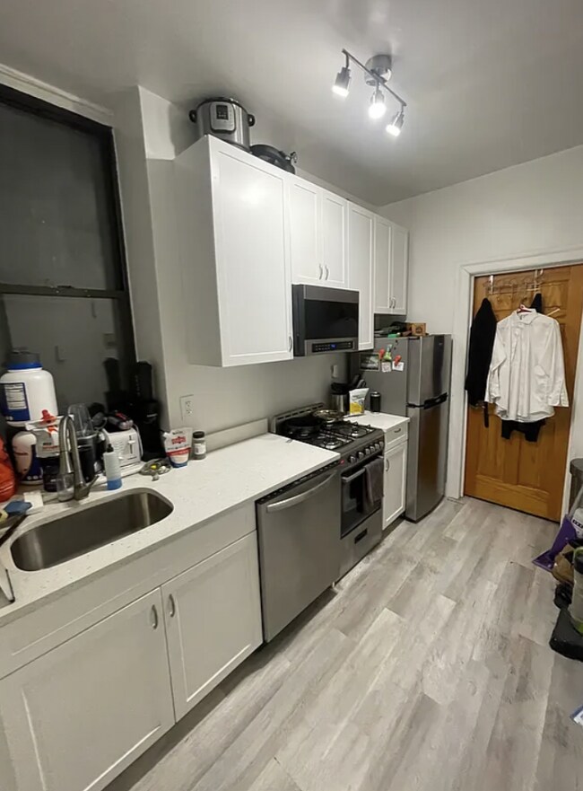 Photo - 221 E 83rd St Unidad 1E