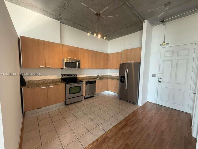 Photo - 2100 Van Buren St Unit 501