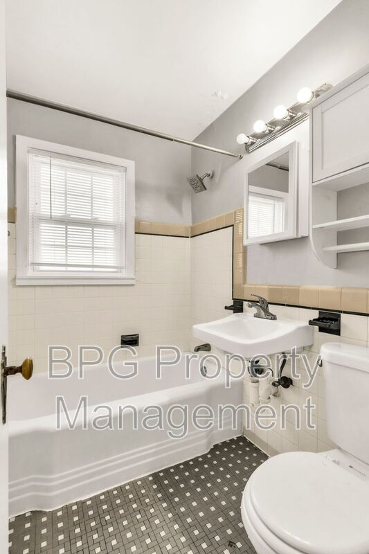 5721 11th St N Unit 8