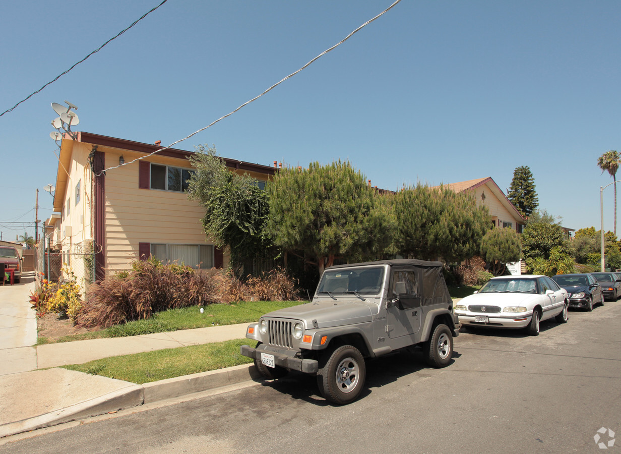 Park Place Apartments - Park Place Apartments