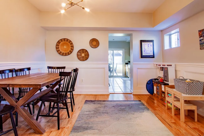 Photo - 17 17th St SE
