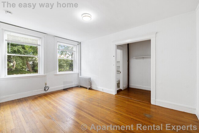 Photo - 170 Maple St Unidad #110