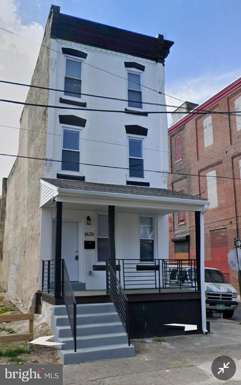 Building Photo - 1628 W Lehigh Ave Rental