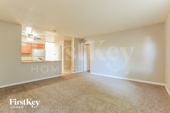 Photo - 710 Leeward Dr