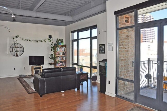 Photo - Gold Street Condo 4th Floor 2/bd 2/ba