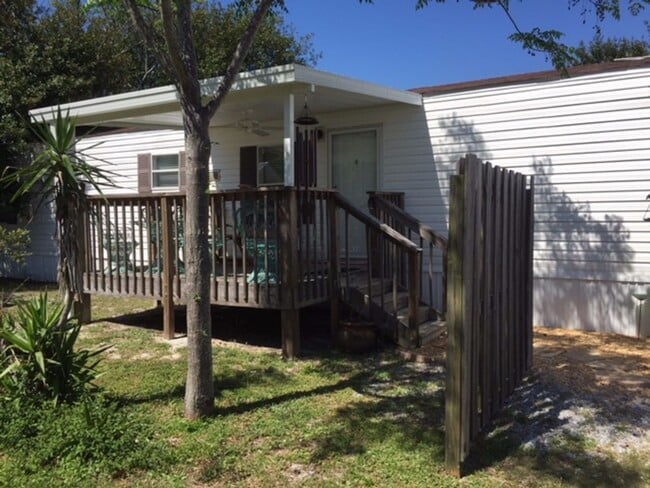 Photo - PCB Rental 3 BR / 1 BA - Convenient to it all!