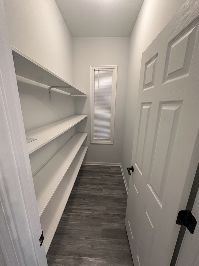 Photo - 3625 W Shakespeare Ave Unit 2