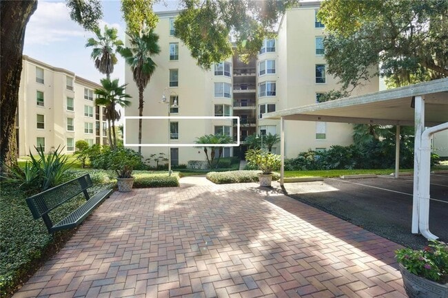 204 Quayside Cir Unit 201