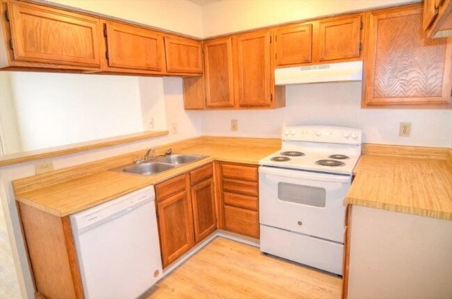 Photo - 9423 Olde Towne Row