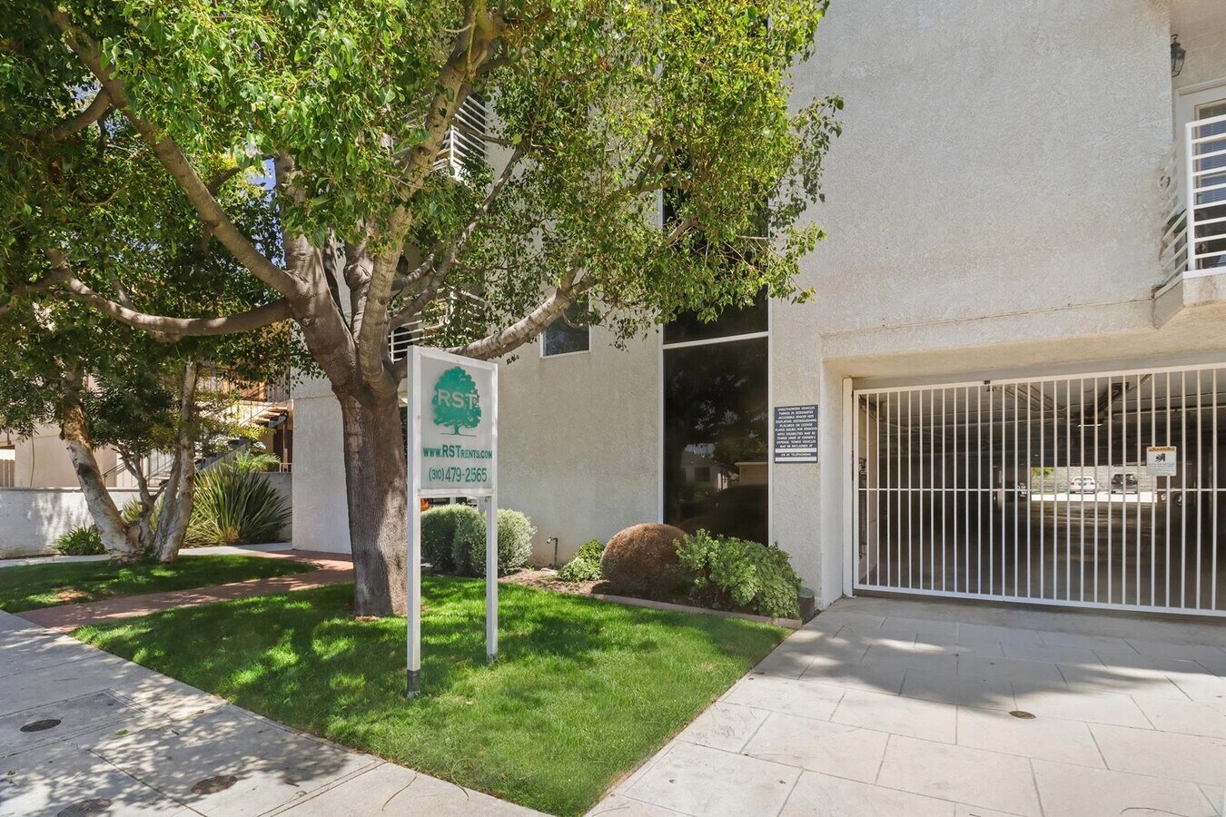 Photo - 4262 Lindblade Drive,