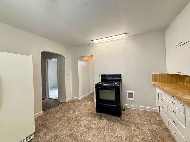 Photo - 107 Adams Ave