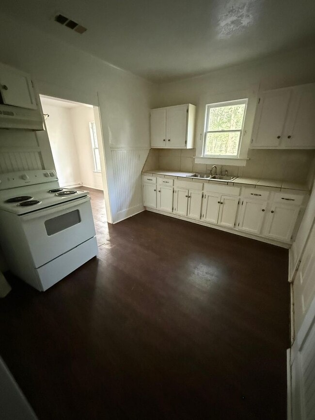 Photo - 2550 Pierce St