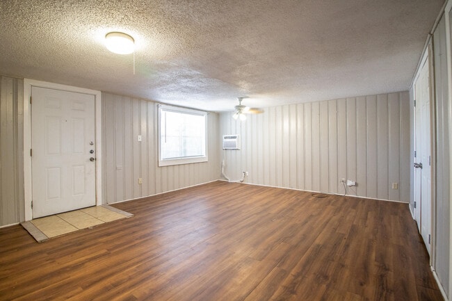 Photo - 2429 27th St