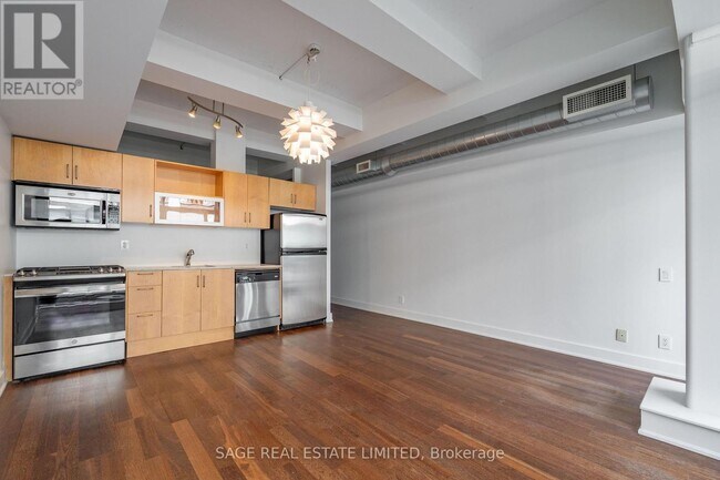 Photo - 233 Carlaw Ave Unit 508