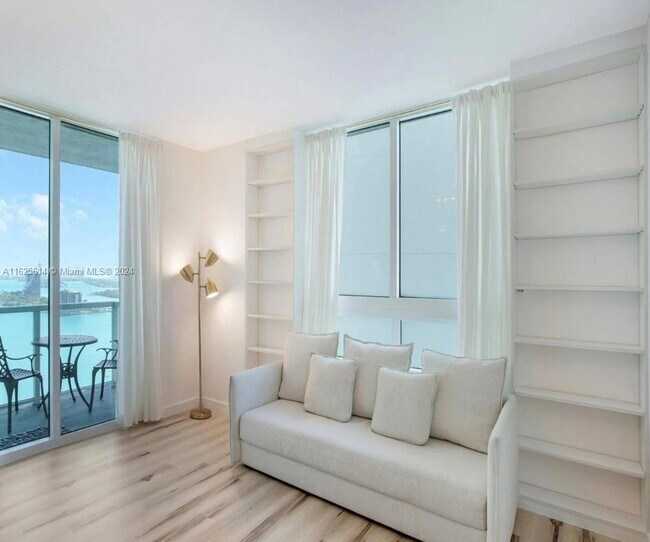 Photo - 1900 N Bayshore Dr Unit 2403