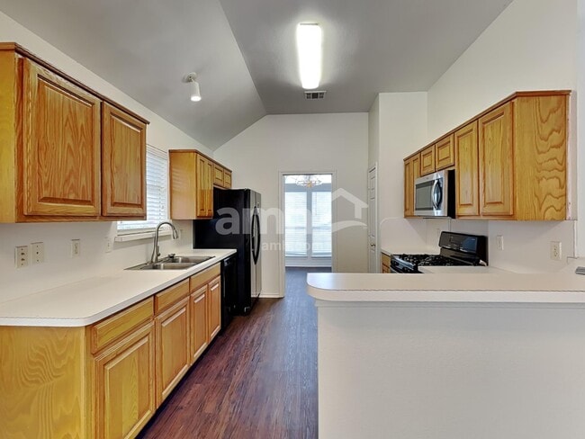 Photo - 1204 Buehler Ct