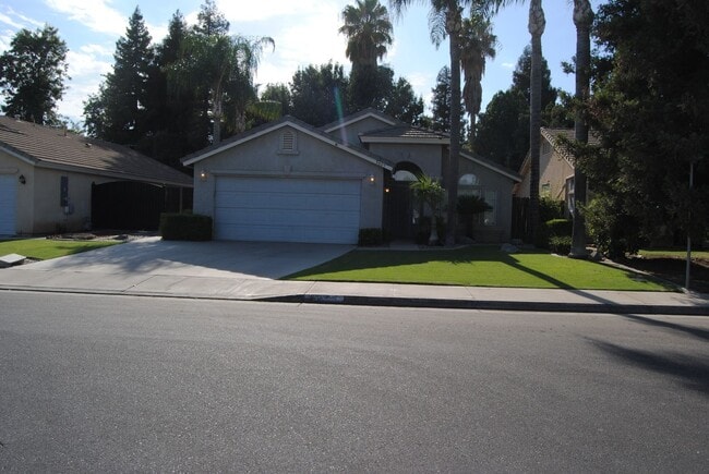Building Photo - 3025 Starside Dr Rental