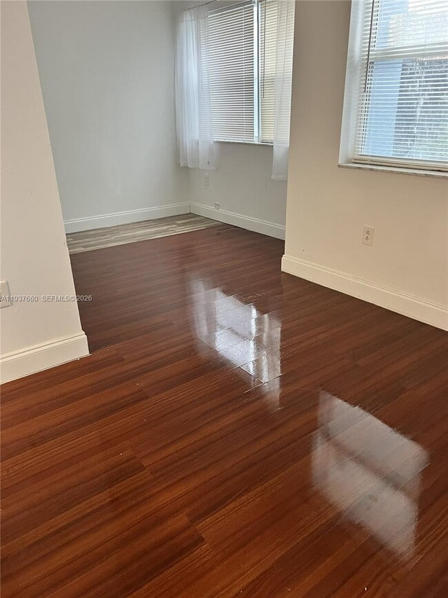 Photo - 17500 NW 67th Ct Unit P-19