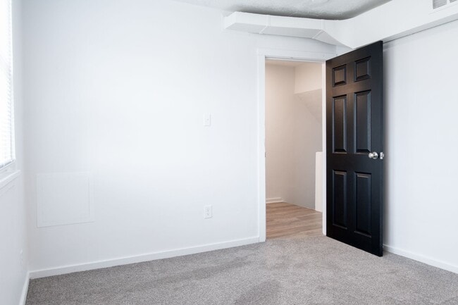 Photo - Looking for a 3-Bedroom townhome in Midlan...