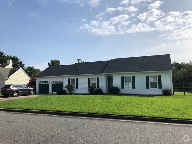 Building Photo - Lovely Ranch in Grassfield School District! Rental