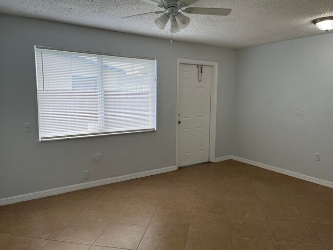 Photo - 518 NW 10th Ave