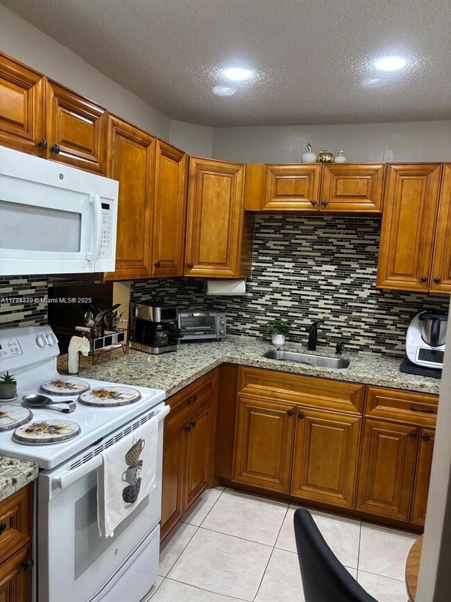Building Photo - 151 Berkley Rd Unit 206 Rental