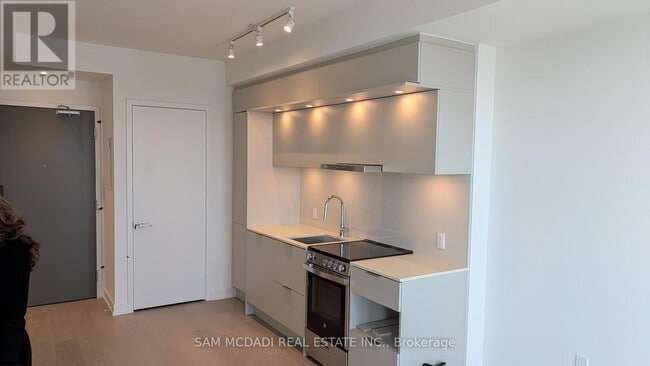 Photo - 448 Burnhamthorpe Rd W Unit 2510