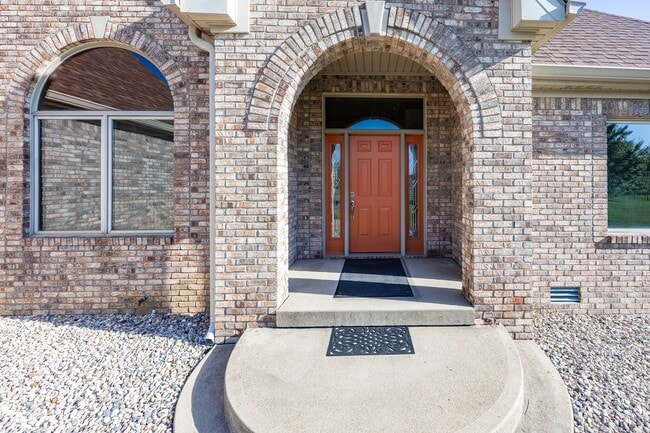 Photo - 256 W Brookville Rd