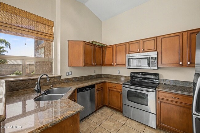 4319 E Tether Trail