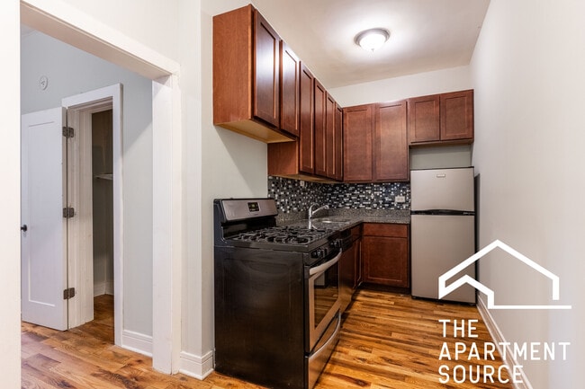 Photo - 4635 N Paulina St