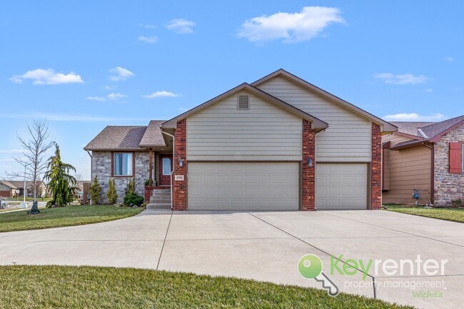 Building Photo - Spacious 4-Bedroom Home with Finished Basement & 3-Car Garage – Derby, KS