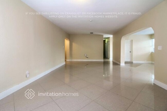 Photo - 5660 W 9th Ct