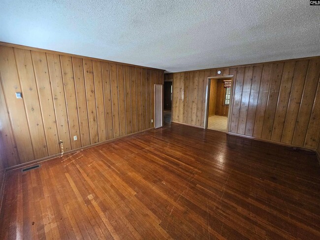 Photo - 1507 Brennen Rd