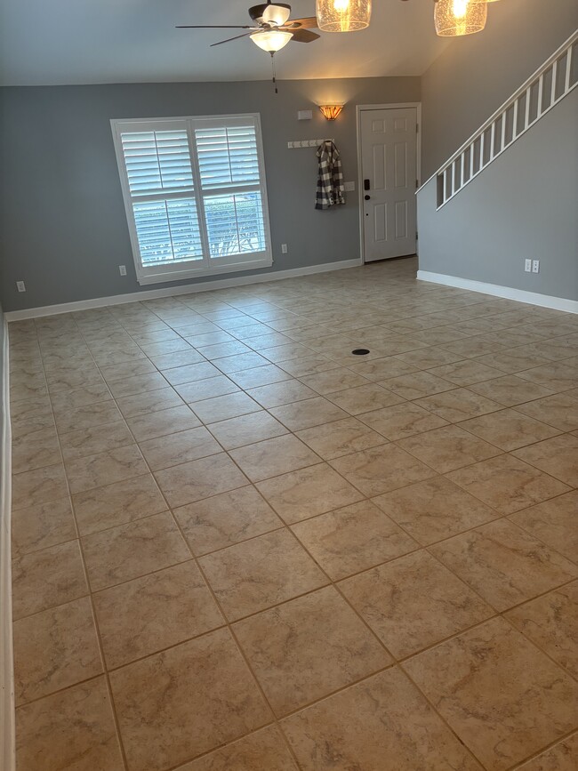 Photo - 4036 Woodridge Rd