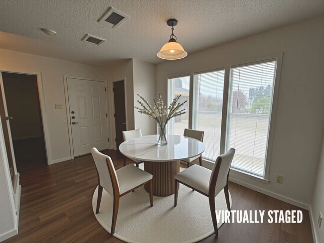 Photo - 2209 Wheeler Ave Unit A