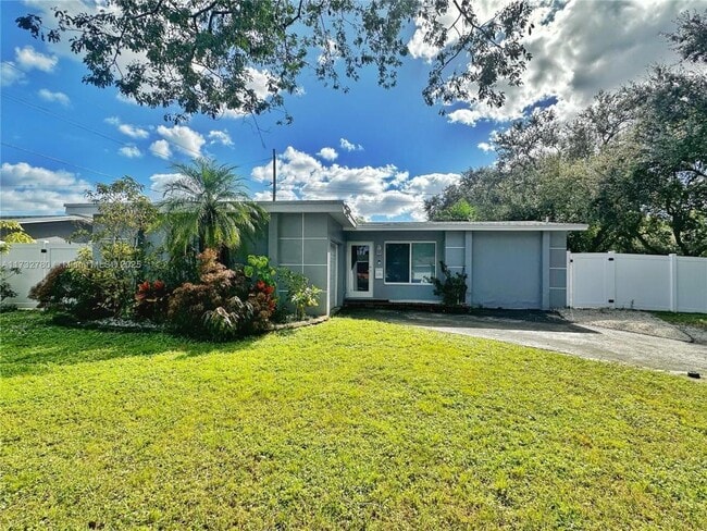 3 bedroom in Hollywood FL 33024 - 3 bedroom in Hollywood FL 33024 House