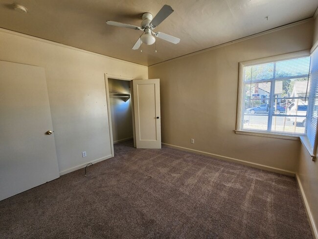 Photo - 3911 33rd St