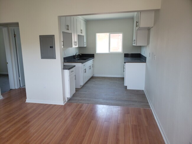 Photo - 2309 S Ridgeley Dr Unit 9