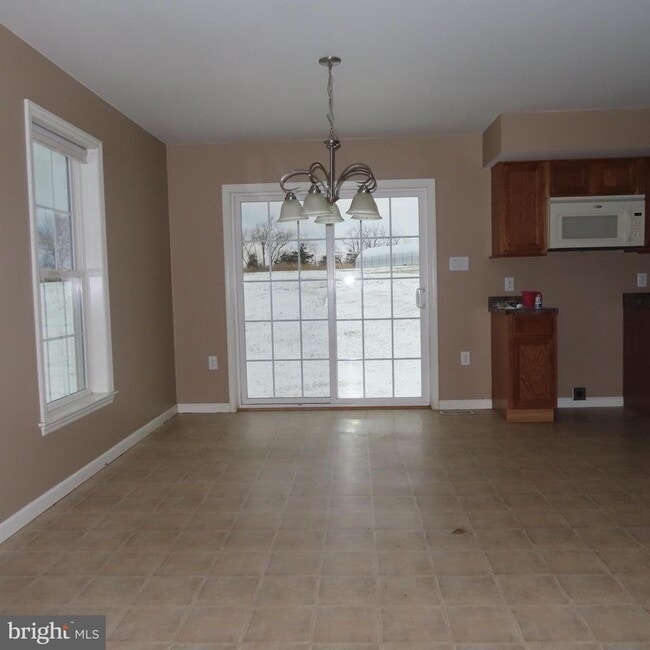 Photo - 5237 Rolling Rd