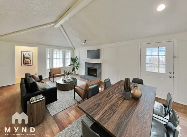 Building Photo - 11903 Garden Terrace Dr