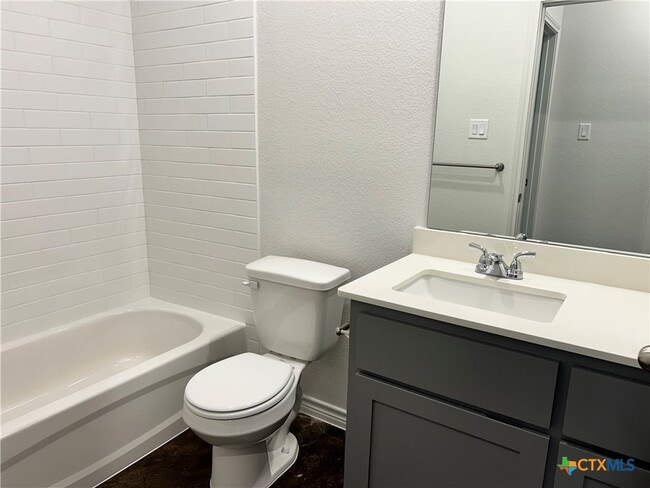 Building Photo - 315 A Riptide Dr
