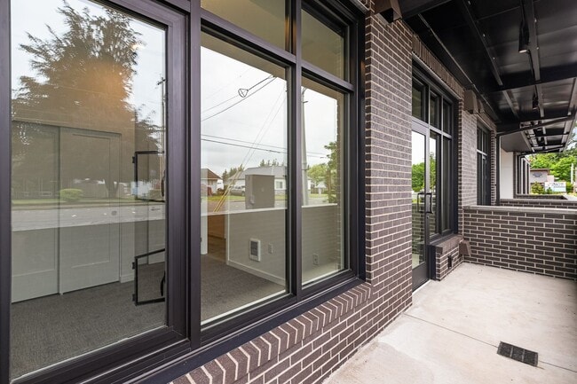 Photo - Brand New Luxury Apartments in Lynden - Ci...