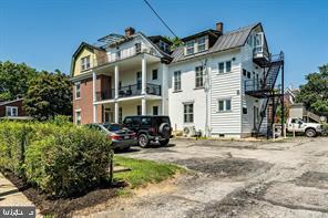 Photo - 537 S Walnut St