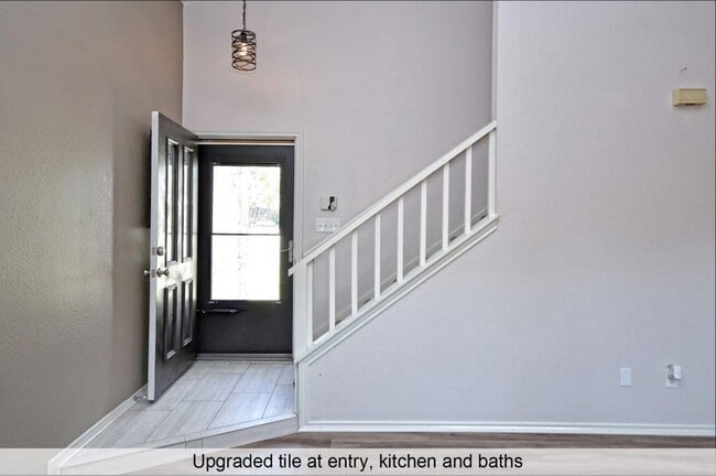 Photo - 16115 Windermere Dr