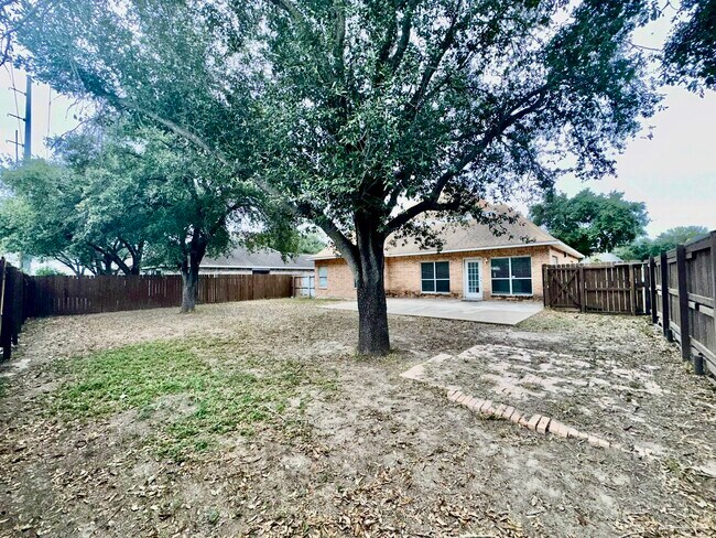 Photo - 2109 Umar Ave