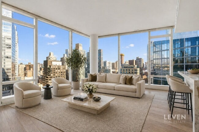 Building Photo - 30 Riverside Blvd Unit 24E