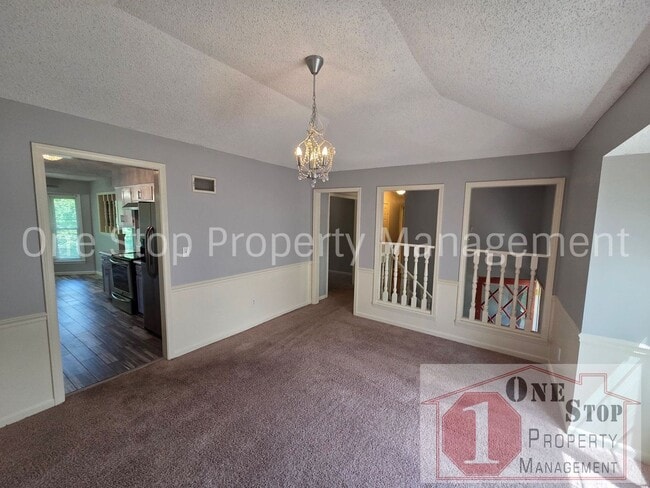 Photo - 4 Bedroom, 2.5 Bathroom Home in North Kansas City, Missouri
