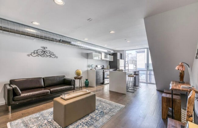 Building Photo - 1613 N 7th St Unit 2