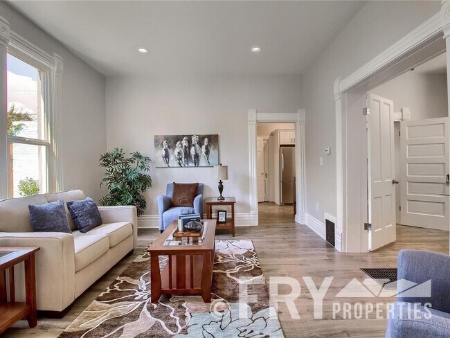 Photo - Fully remodeled 2 bed + office, main floor duplex in South Broadway/West Wash Park!