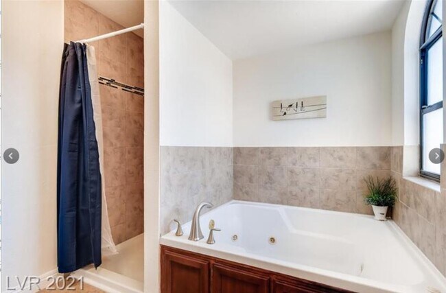 Photo - 8129 Spur Ct